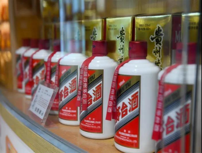 飞天茅台酒,市场趋势、产品创新及未来发展展望揭秘