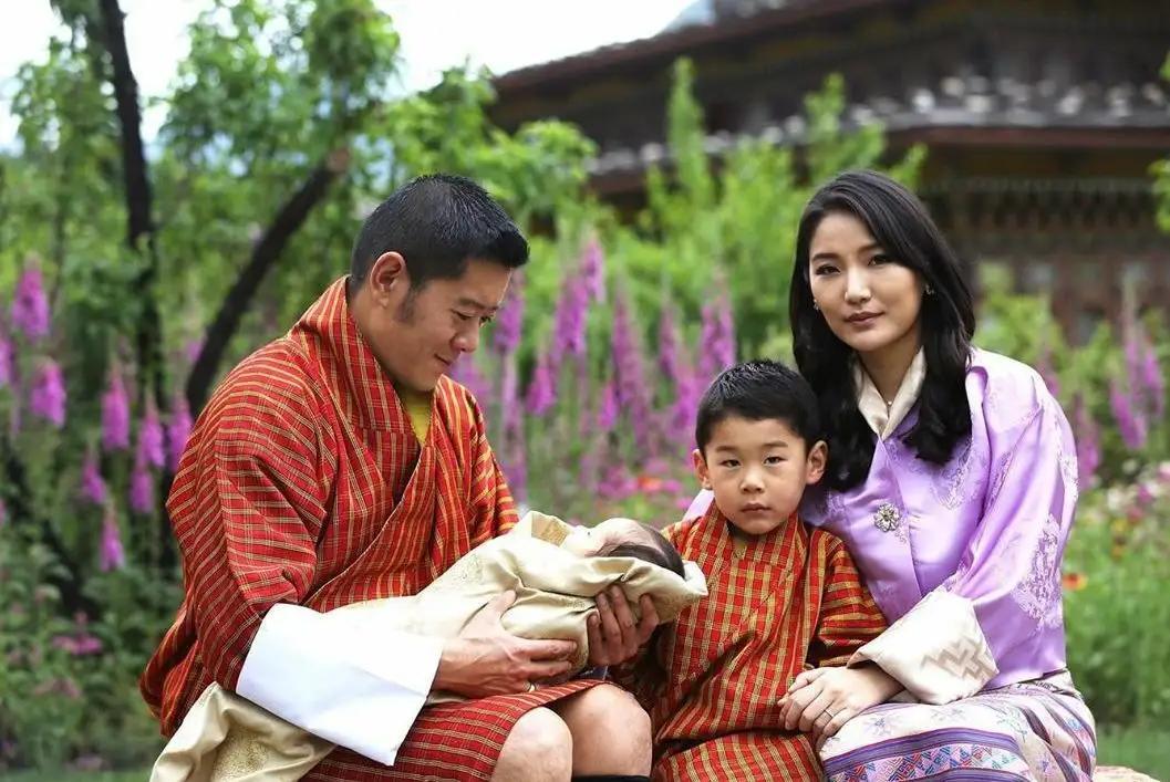 佩玛王后非凡魅力与坚定信念的时刻最新报道