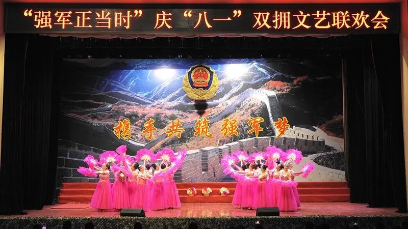 八一建军节舞蹈融合传统与现代,展现独特军旅风采