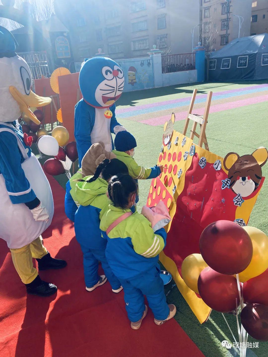 幼儿园新生开学季展板,共筑美好未来时光