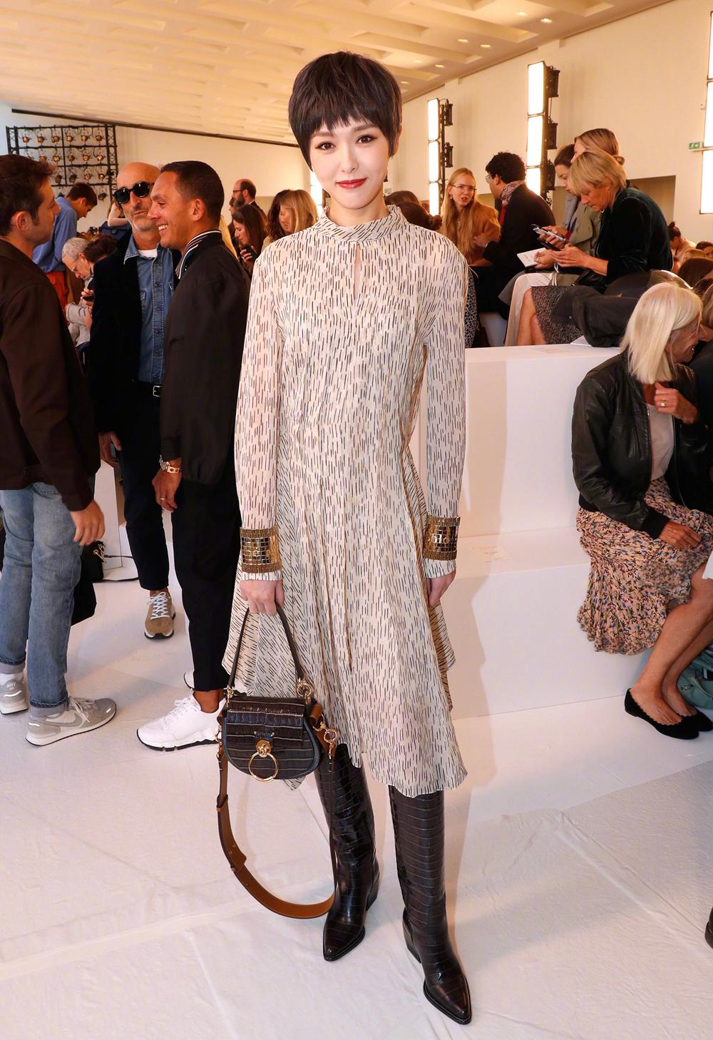 唐嫣最新发型教程，轻松打造迷人发型，展现无限魅力